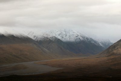 River Valley east of Mount McKinley