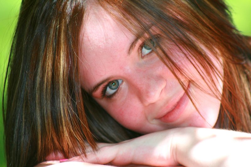 LORYN UP CLOSE