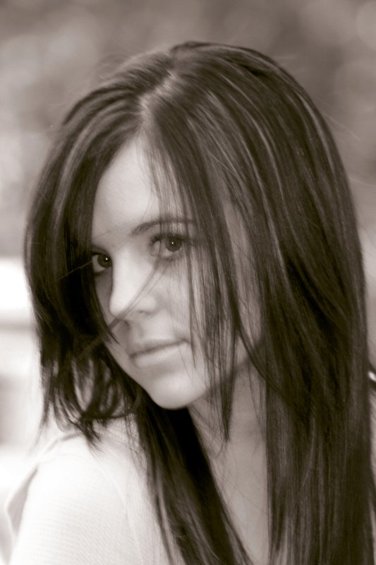 LORYN IN SEPIA