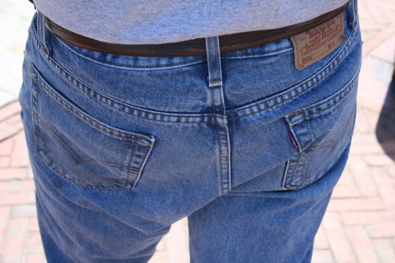 BRETTS BUTT