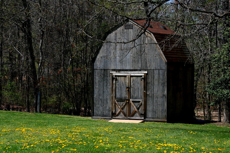 SMALL BARN IN BALTIMORE
