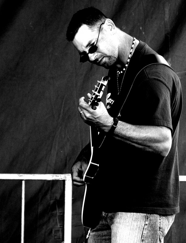 BASS PLAYER - ROCK ON DUDE!