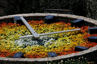 CLOCK OF FLOWERS