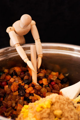 I had a little help with the Christmas Cake - 17th December, 2006.