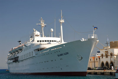 Many cruises stops in Rhodes