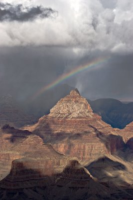 Grand  Canyon-Rainbows End