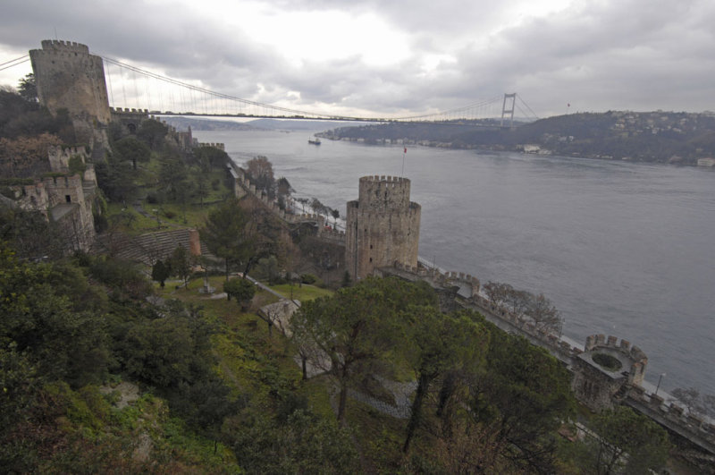 Istanbul Rumeli Hisari dec 2006 3699.jpg