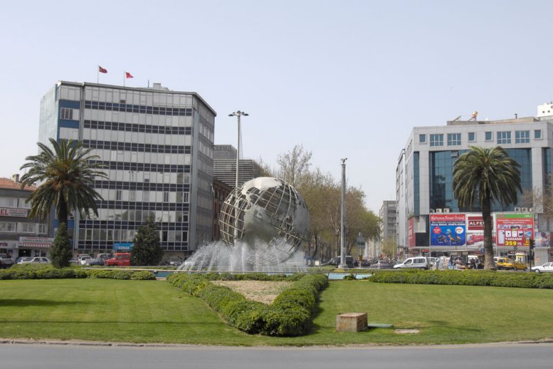 Izmir 2007 6211.jpg
