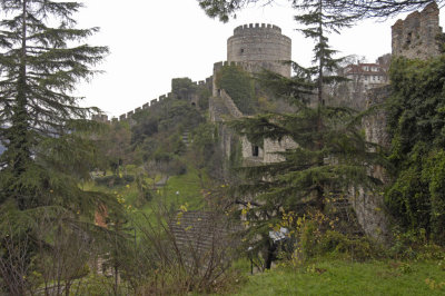 Istanbul Rumeli Hisari dec 2006 3756.jpg