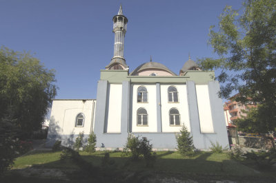 Camlı Camii