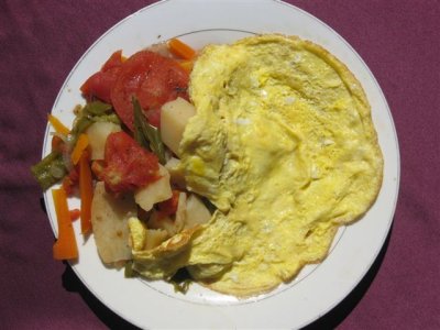 back for late lunch of omlettes with veggies 30 Dh