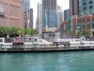 Archtecture Boat Tour
