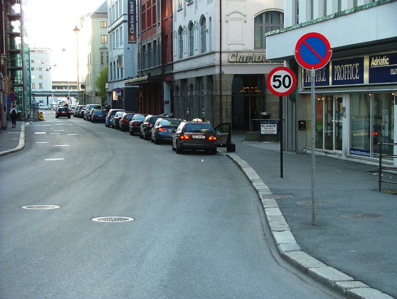 Sundts Gate ved Hotell Ambassadr-Bergen -Retning-Nord