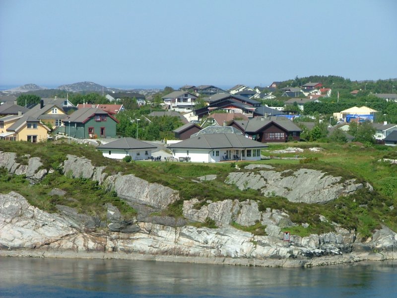 Paalsneset to the right of the Bridge