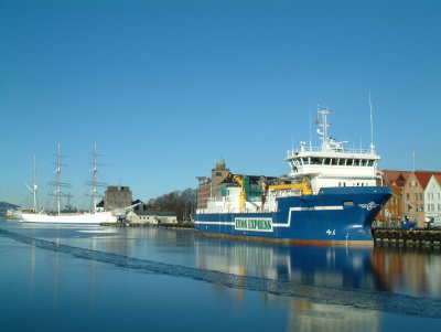 Ice in Bergen-Feb-2007