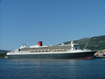 Queen Mary 2 in Bergen-Norway