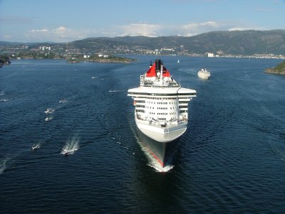 Queen Mary 2 in Bergen - Norway