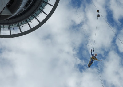 Jumping from the Skytower, Auckland