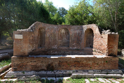 Water collection and distribution at Butrint