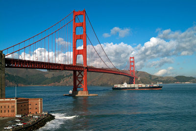 Golden Gate from Fort Point.jpg
