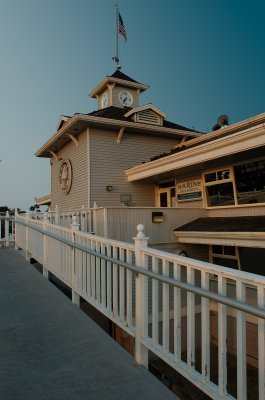 Newport pier