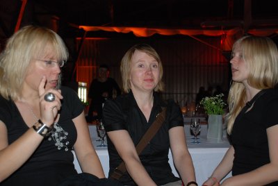 the blonde girls