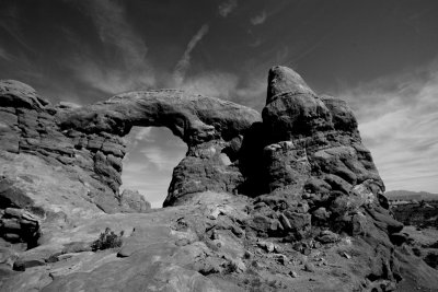 Turret Arch Black and white.jpg