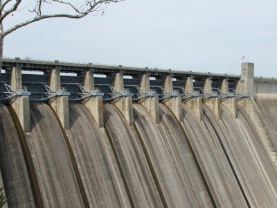 Table Rock Lake dam