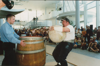Lifting a 153kg stone at Questacon Canberra