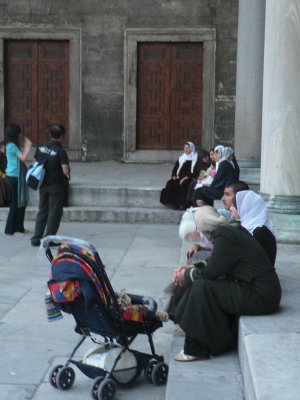 Blue Mosque Worshipers.jpg