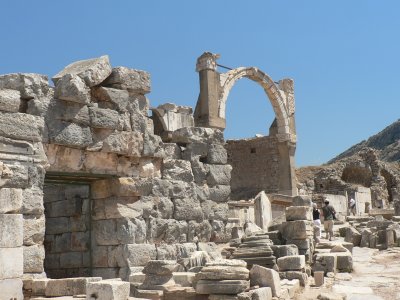Ephesus - Arch.jpg