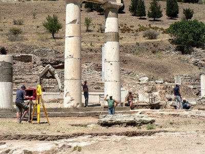Ephesus - Dig.jpg