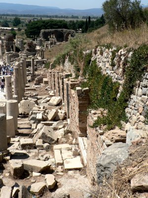 Ephesus - Ruins 2.jpg