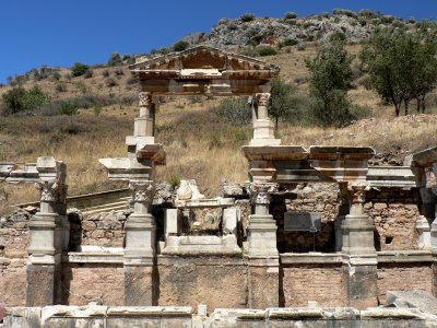 Ephesus - Ruins 4.jpg