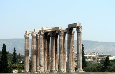 Athens - Temple of Zeus 2.jpg