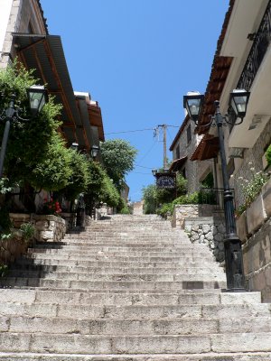 Delphi - Town - Stairs.jpg