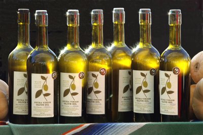 olive oil bottles_2.jpg