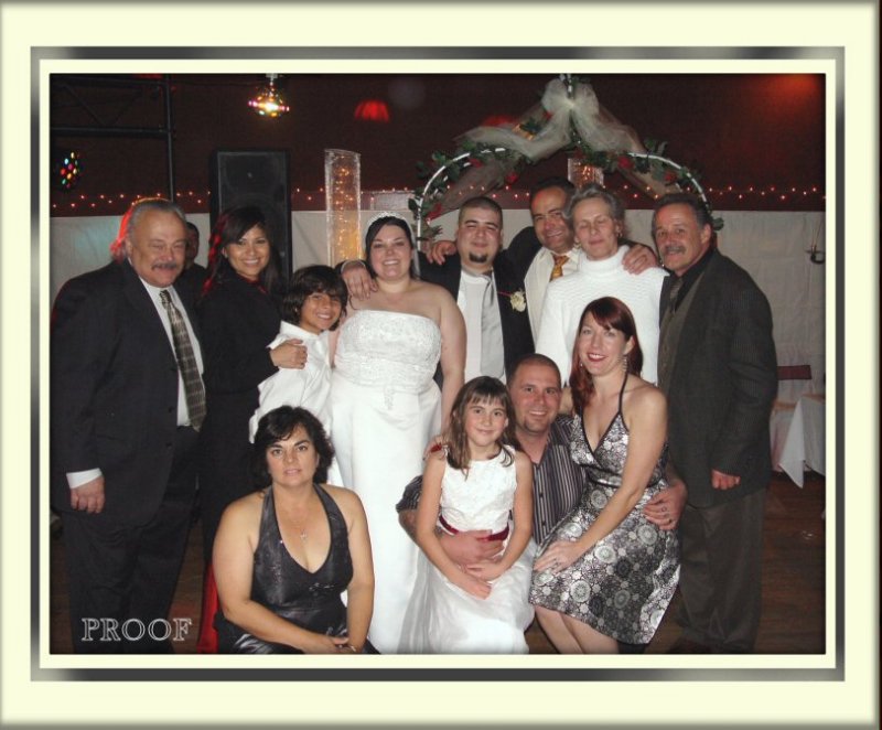DSC01280 dani family group proof.jpg