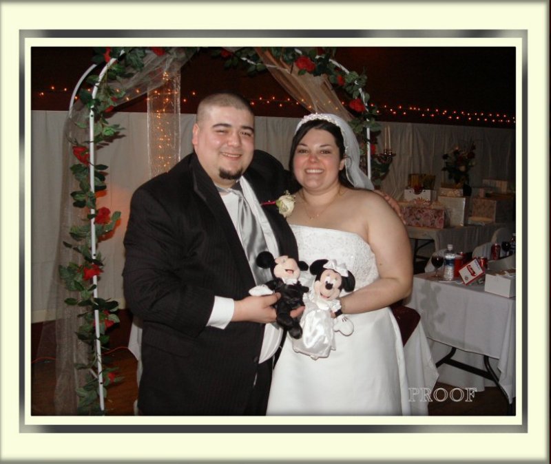 DSC01285 bride groom micky natural light proof.jpg