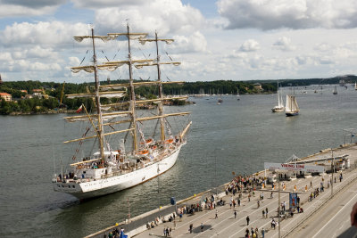D904422-FN.jpg