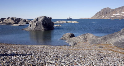 Horsund is edged by glacially-carved peaks and is fed by many side fjords.