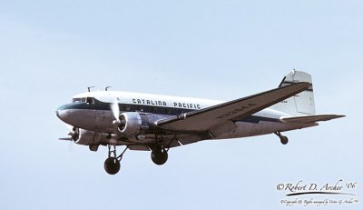 3555 DC-3 N33644 Catalina Pacific.jpg