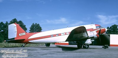 5804 C-47 9103 USAF.jpg