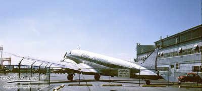 6949 DC-3 N498 Edde Airlines.jpg