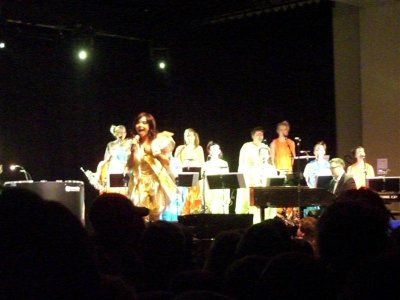 Björk performing in Reykjavík - also a duet with Antony! (without the Johnsons)