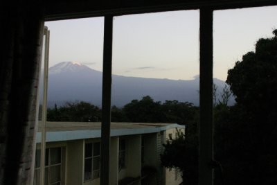 Moshi, Tanz, - view on Mt Kilimanjaro from Coffee Tree Hotel