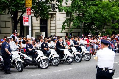 Police on bikes, 5th Avenue, NY