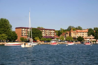 Tourist complex, Geneva Lake