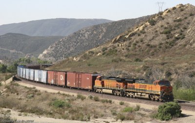 DPU for BNSF 5432 WB @ Cajon-8434.jpg