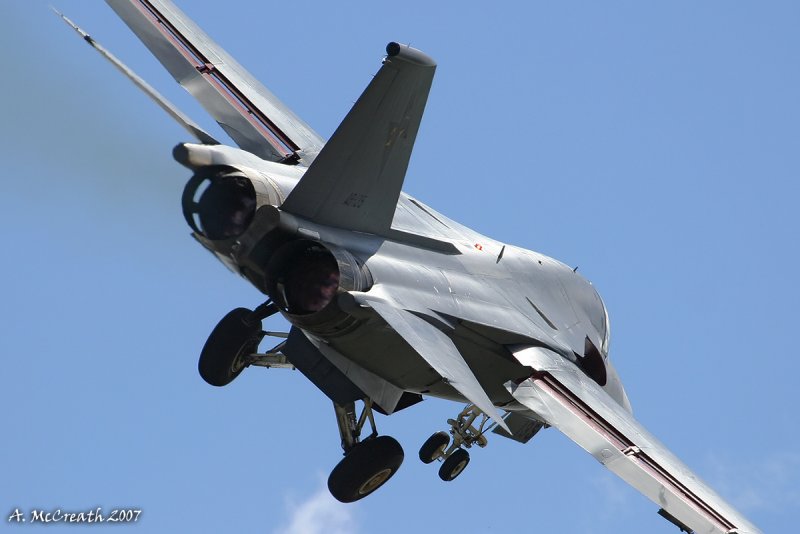 RAAF F-111 - 16 Mar 07 - Airshow Practice